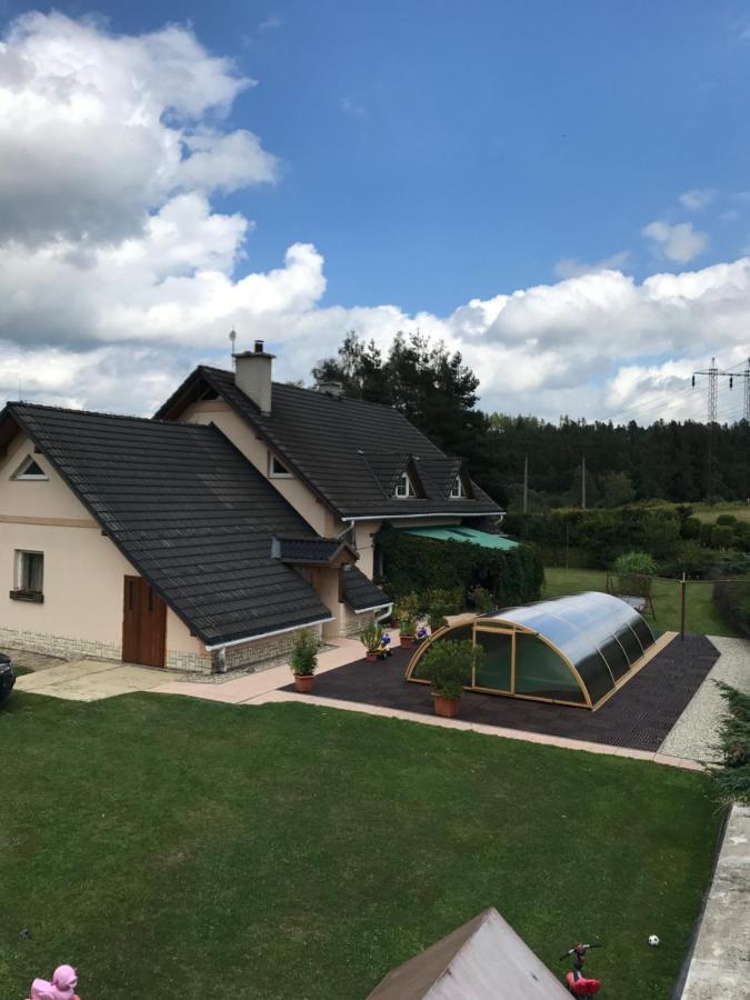 Vila V Jesenikach Bridlicna Exteriör bild